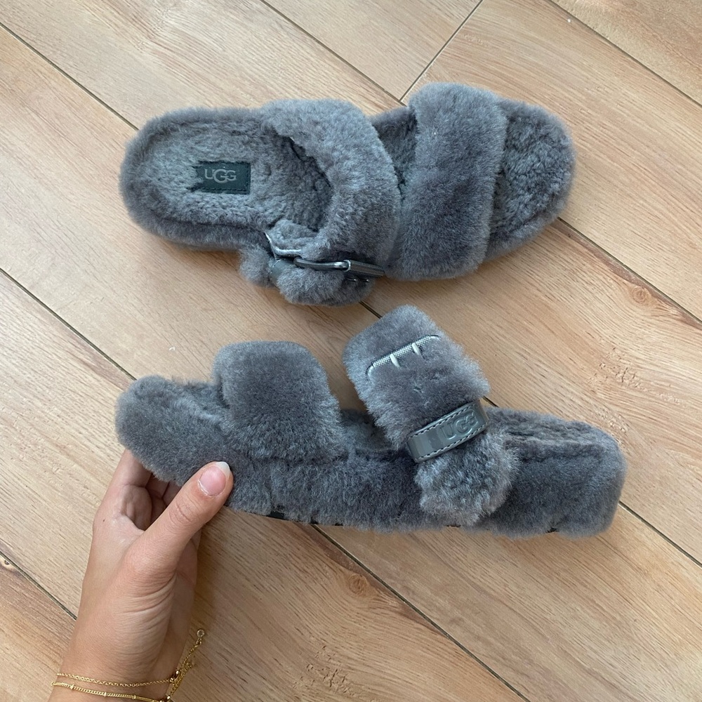 Ugg fuzzy slides